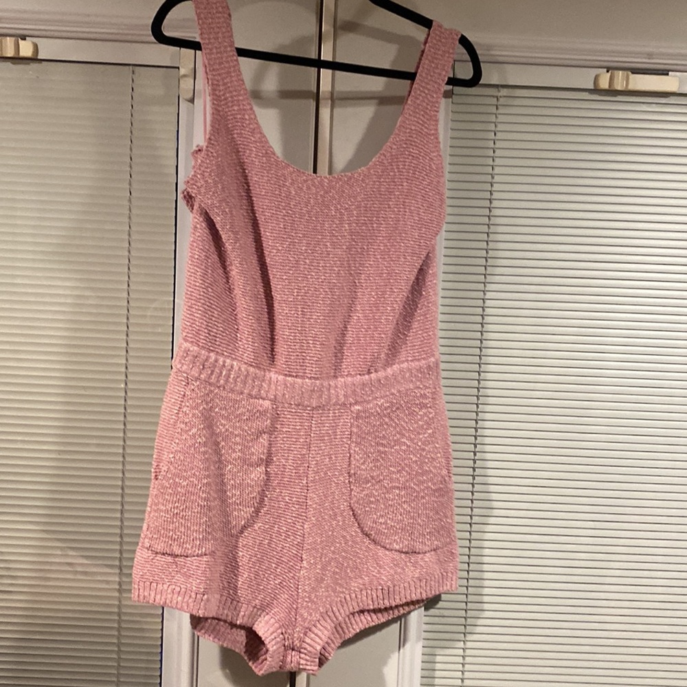 NWT Free People Beach Declan pink two piece knit Romper & Cardi. Size L - Picture 5 of 10
